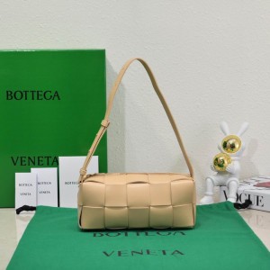 Bottega veneta Small Brick Cassette 23.5x10x10cm porridge Bags