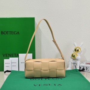 Bottega veneta Small Brick Cassette 23.5x10x10cm porridge Bags
