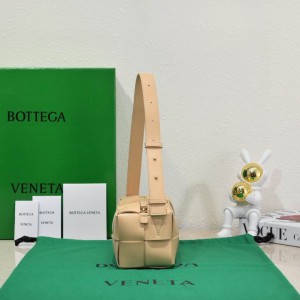 Bottega veneta Small Brick Cassette 23.5x10x10cm porridge Bags
