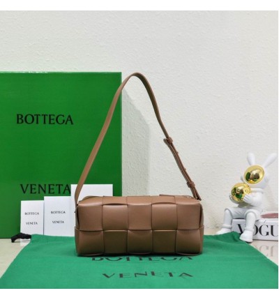 Bottega veneta Small Brick Cassette 23.5x10x10cm brown