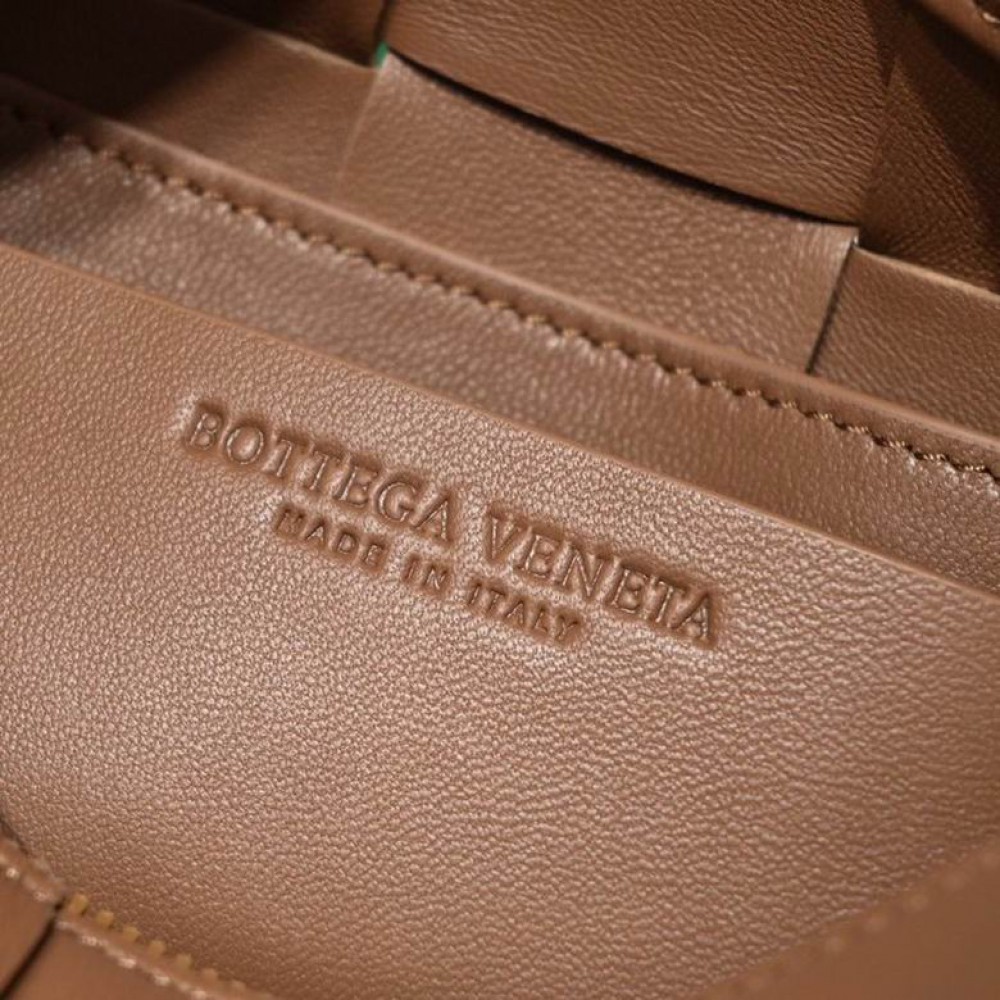 Bottega veneta Small Brick Cassette 23.5x10x10cm brown Bags