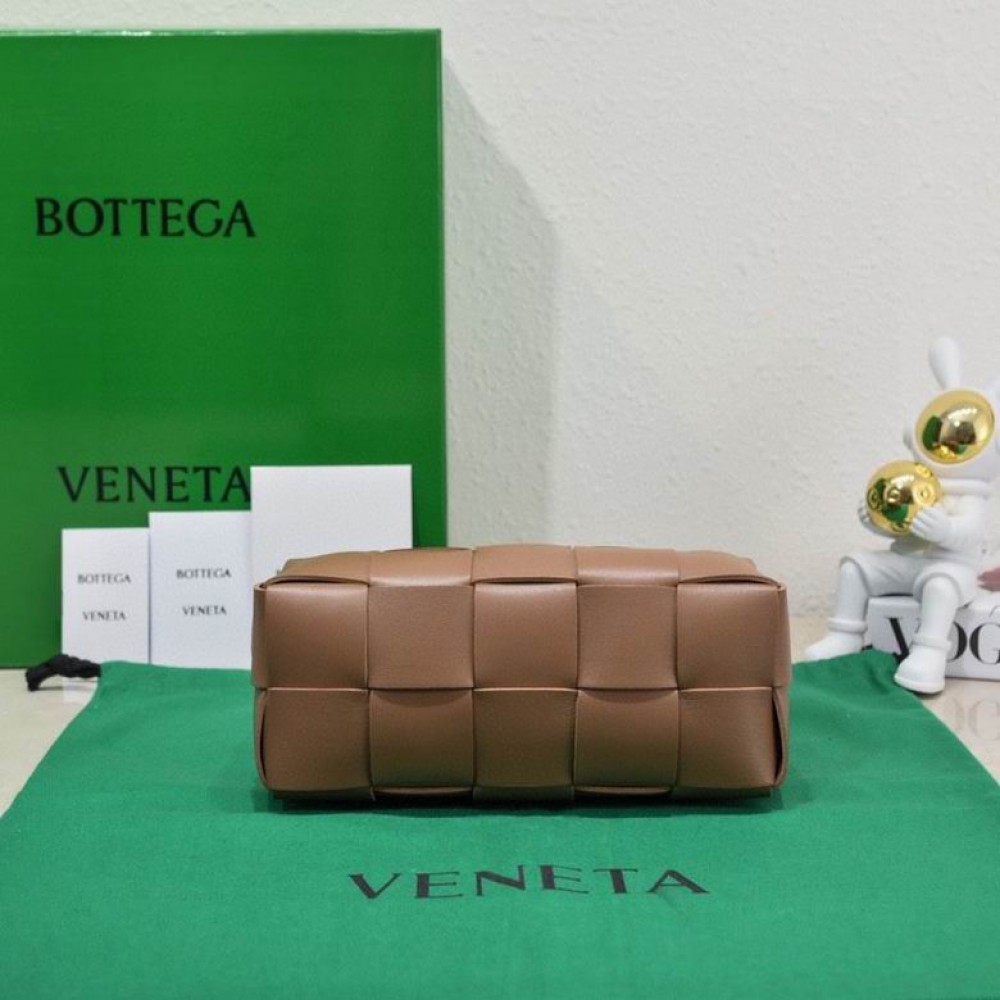 Bottega veneta Small Brick Cassette 23.5x10x10cm brown Bags