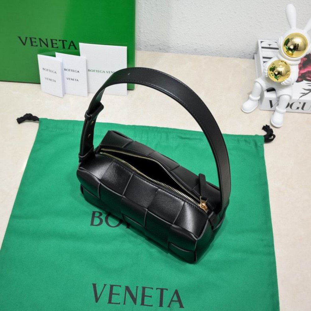 Bottega veneta Small Brick Cassette 23.5x10x10cm black Bags