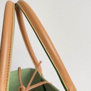 Bottega veneta Medium Arco Tote Bag 37x27cm brown Bags