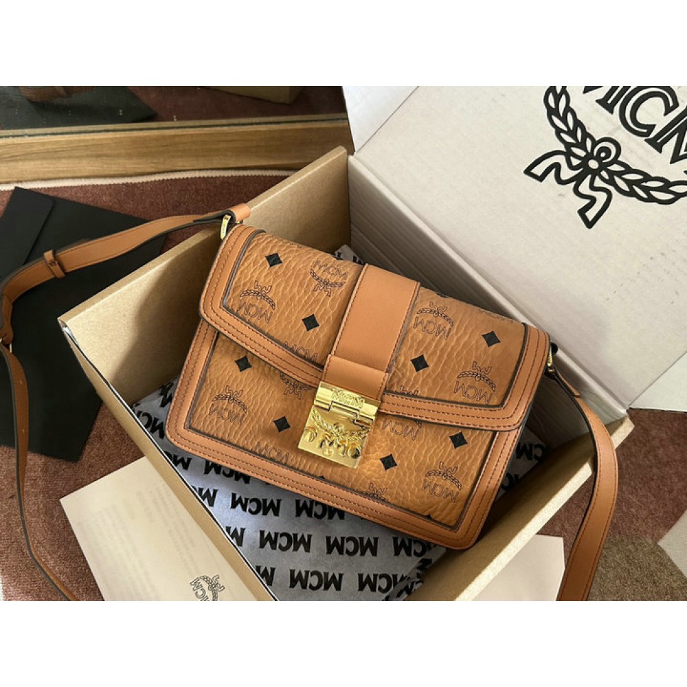 MCM TRACY SHOULDER BAG IN VISETOS 5.5 x 22.0 x 15.5 cm Bags