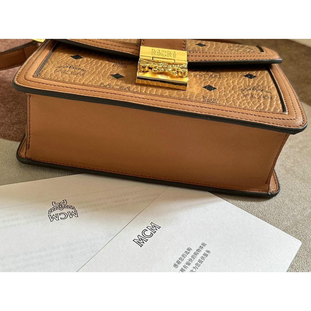 MCM TRACY SHOULDER BAG IN VISETOS 5.5 x 22.0 x 15.5 cm Bags