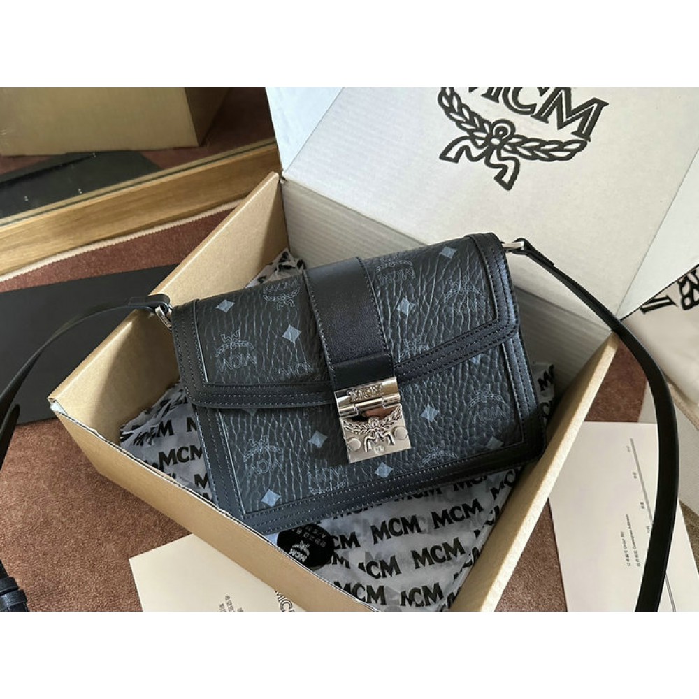 MCM TRACY SHOULDER BAG IN VISETOS 5.5 x 22.0 x 15.5 cm NOIR Bags