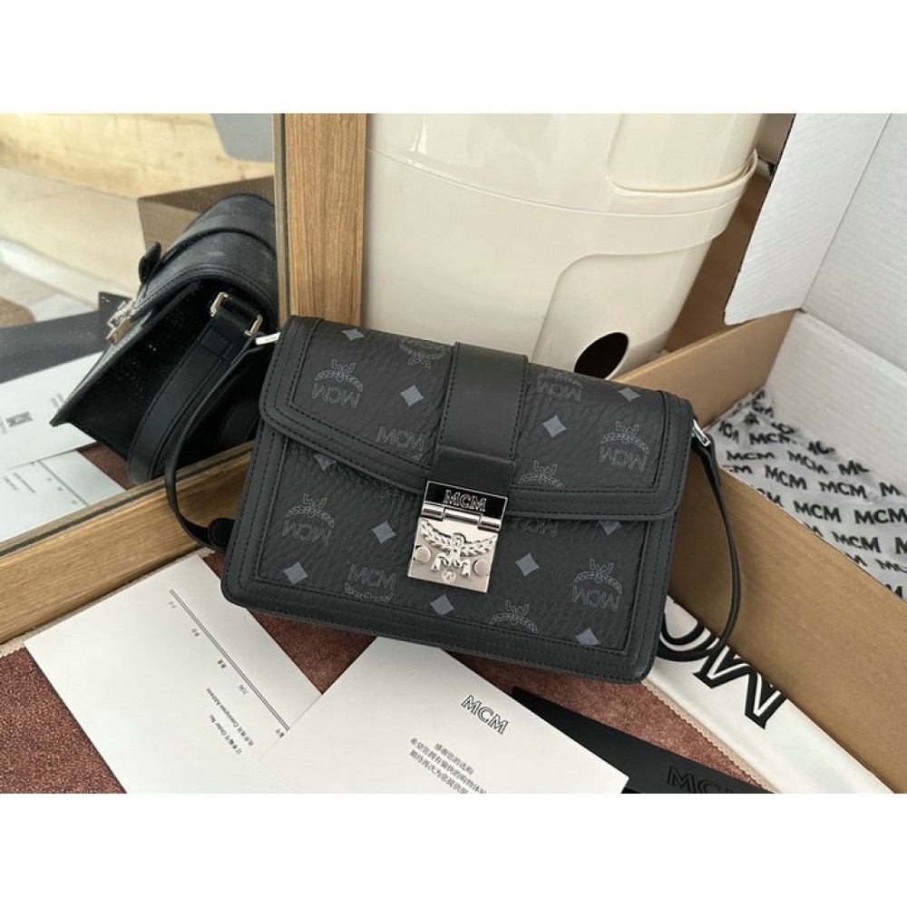 MCM TRACY SHOULDER BAG IN VISETOS 5.5 x 22.0 x 15.5 cm NOIR Bags