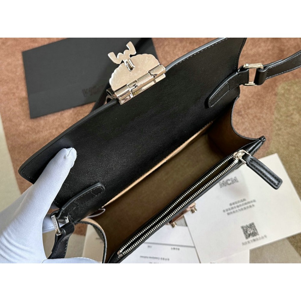 MCM TRACY SHOULDER BAG IN VISETOS 5.5 x 22.0 x 15.5 cm NOIR Bags