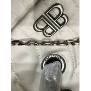 Balenciaga MONACO MEDIUM CHAIN BAG QUILTED IN OFF WHITE 32.5x22x9.9cm Bags