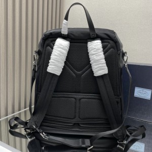 Prada Re-Nylon and leather backpack 38x42x18cm Bags