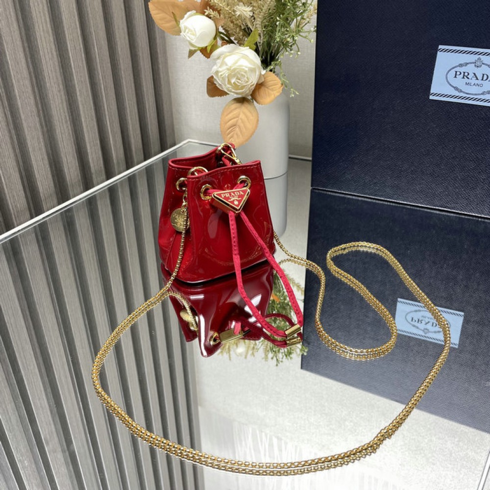 Prada Patent leather mini-pouch 9x9x6cm 1NR016 Bags