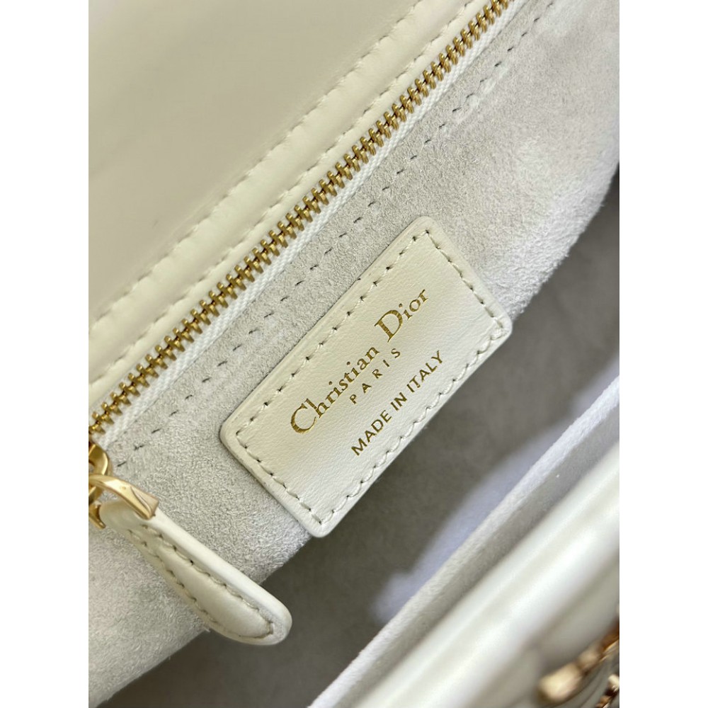 Dior small Lady Dior Bag white Cannage Lambskin with Gold-Finish Butterfly Studs 20cm Bags