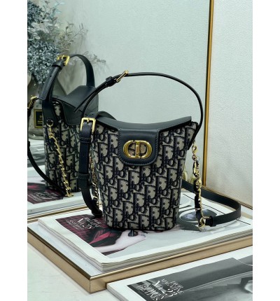 Dior 17x18x8 cm montaigne 30