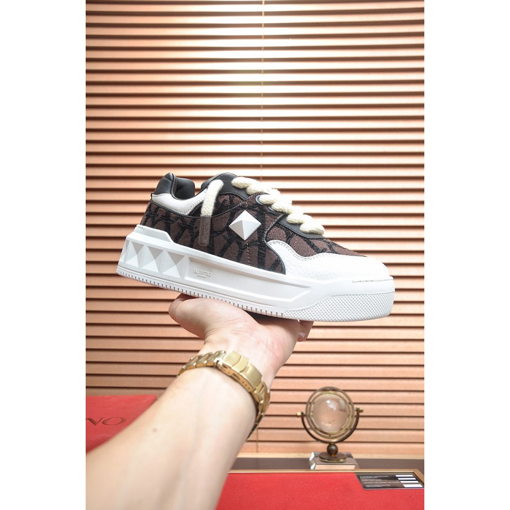 Valentino sneakers 36-45 Shoes