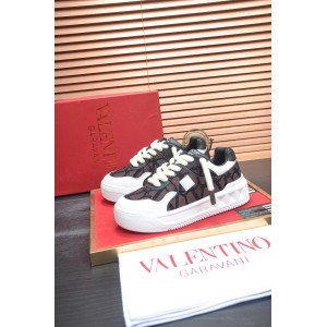 Valentino sneakers 36-45 Shoes