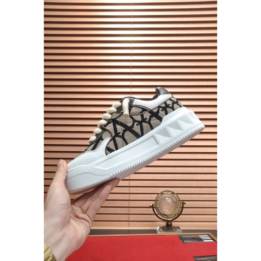 Valentino sneakers 36-45 Shoes