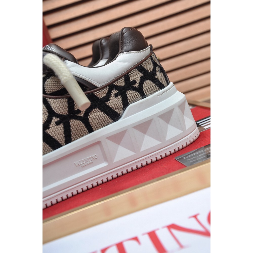 Valentino sneakers 36-45 Shoes