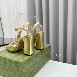 Gucci horsebit sandals 8.5cm