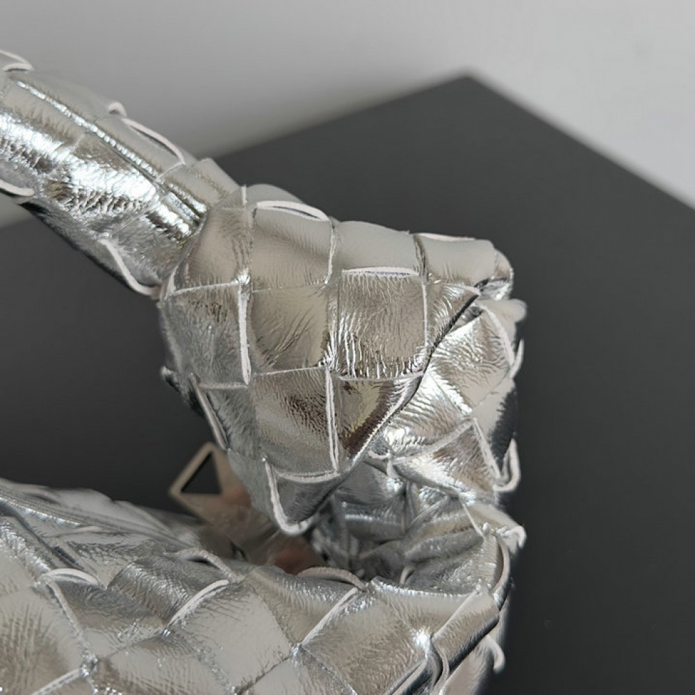 Bottega veneta jodie candy size 23x15x5cm Bags