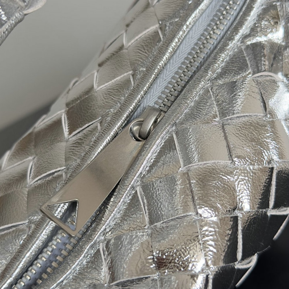 Bottega veneta jodie candy size 23x15x5cm Bags