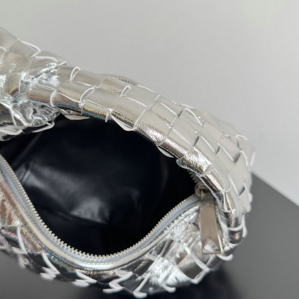 Bottega veneta jodie candy size 23x15x5cm Bags