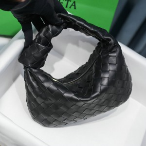 Bottega veneta jodie candy size 23x15x5cm Bags
