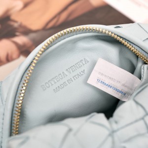 Bottega veneta jodie candy size 23x15x5cm Bags