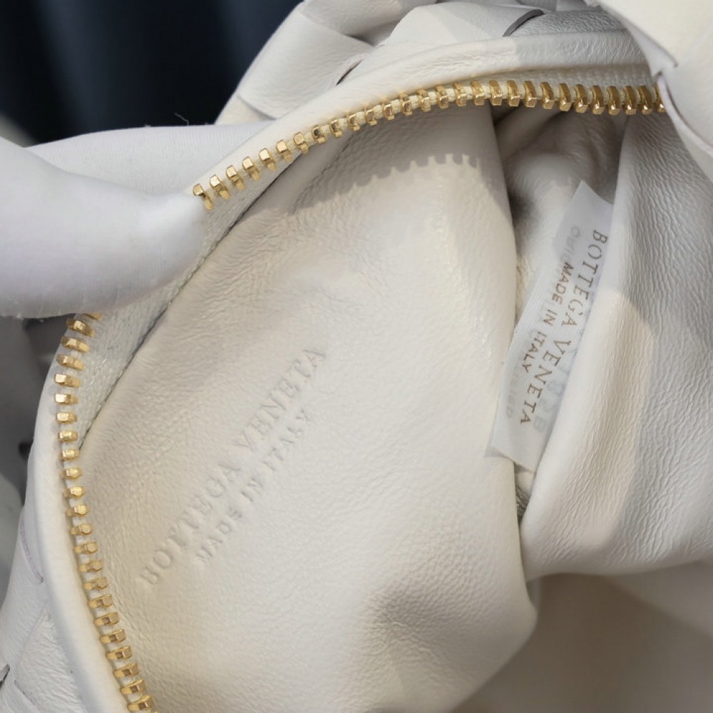 Bottega veneta jodie candy size 23x15x5cm white Bags