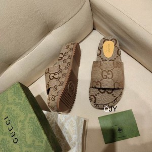 Gucci GG Maxi canvas platform slides 36-44 Shoes