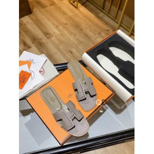 Hermes slides 36-42 Shoes