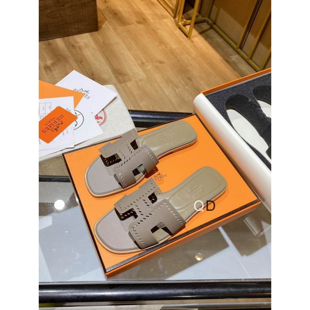 Hermes slides 36-42 Shoes
