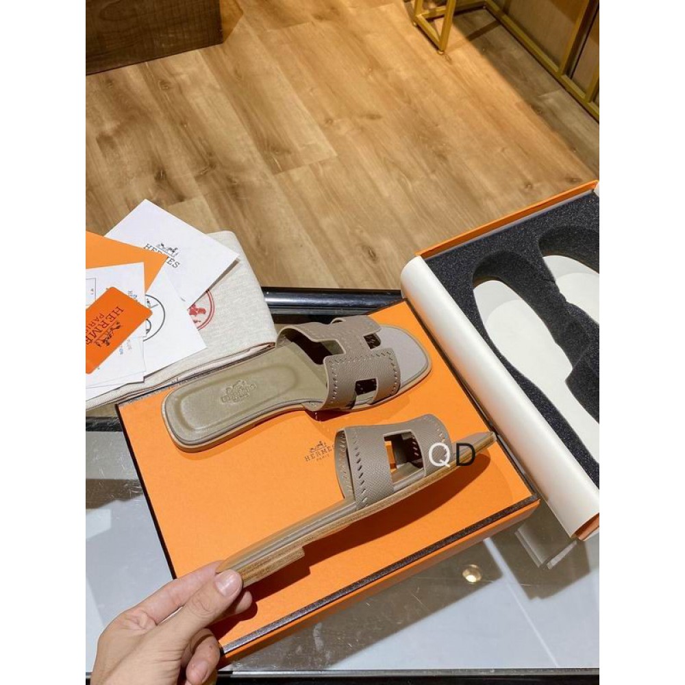 Hermes slides 36-42 Shoes