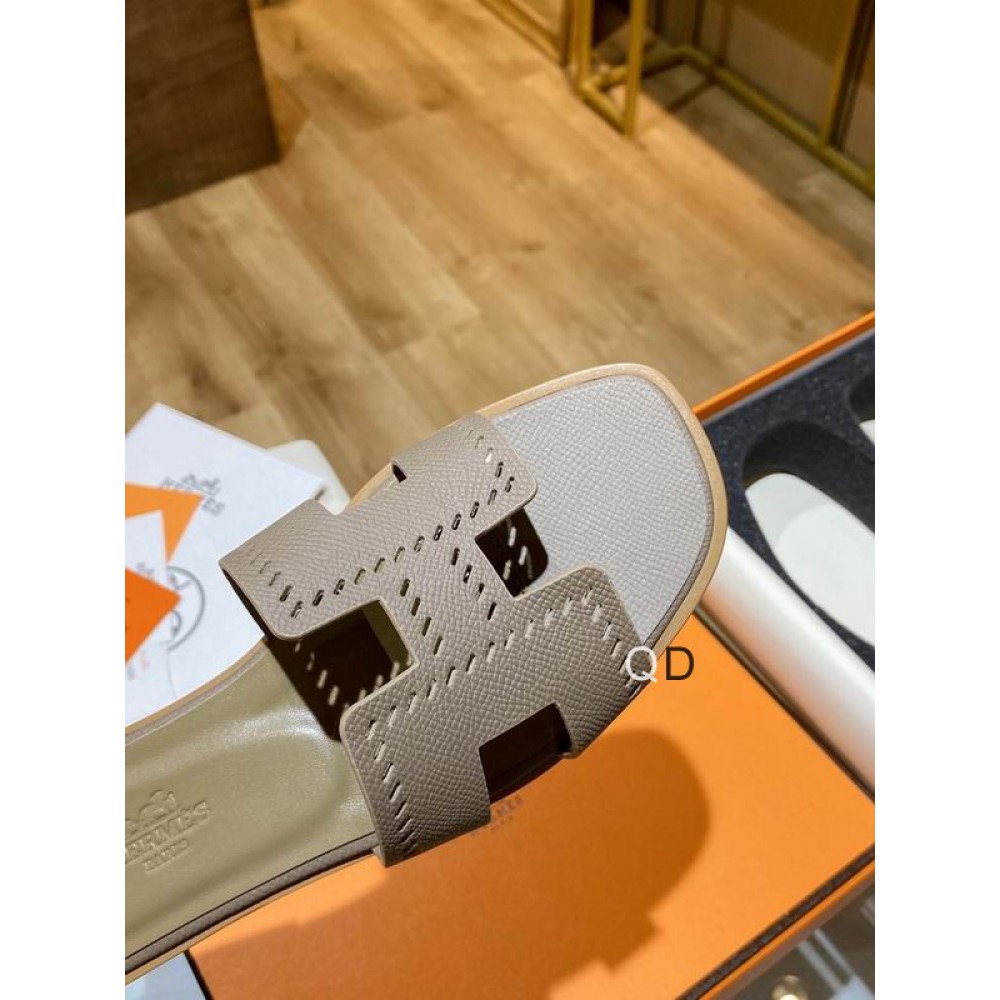 Hermes slides 36-42 Shoes