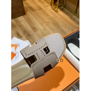 Hermes slides 36-42 Shoes