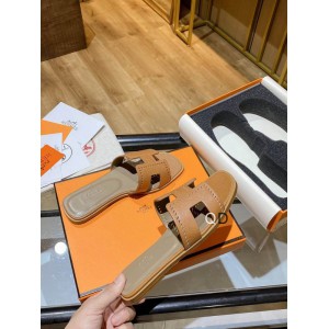 Hermes slides 36-42 Shoes