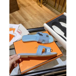 Hermes slides 36-42 Shoes