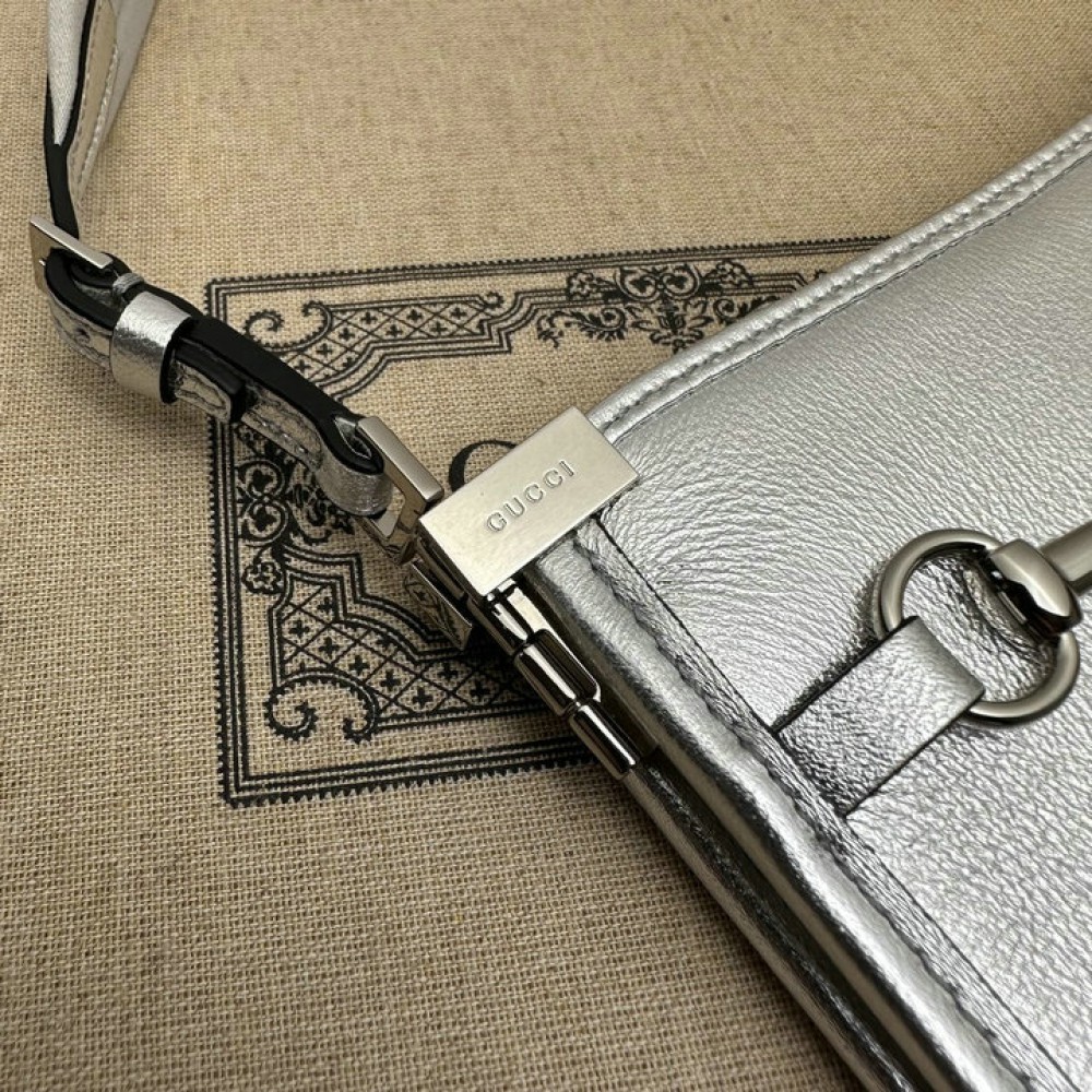Gucci Horsebit Slim small shoulder bag in silver leather 23x18.5x3cm Bags