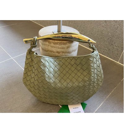 Bottega veneta sardine classic 33x20cm