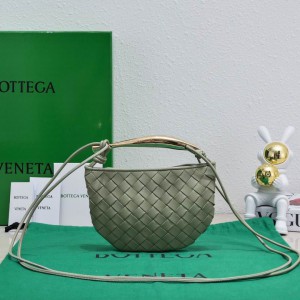 Bottega veneta sardine mini 20x12cm Bags
