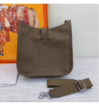 Hermes evelyne 30.5x33cm grey