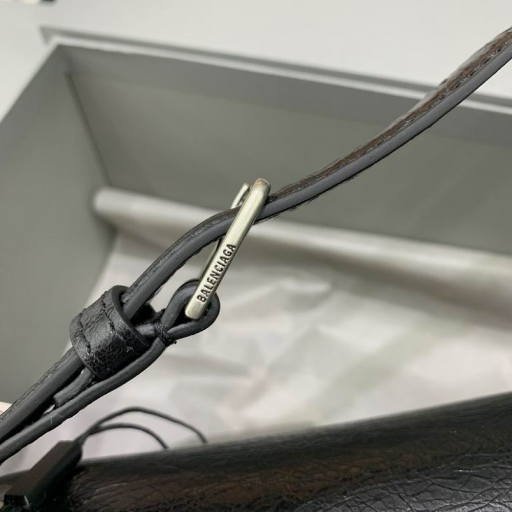 Balenciaga crush 25x15x6cm Bags