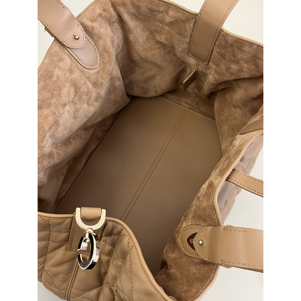 Dior Medium Toujours Bag 28.5 x 21.5 x 19 cm Bags