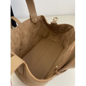 Dior Small Toujours Bag 23 x 14 x 12 cm Bags