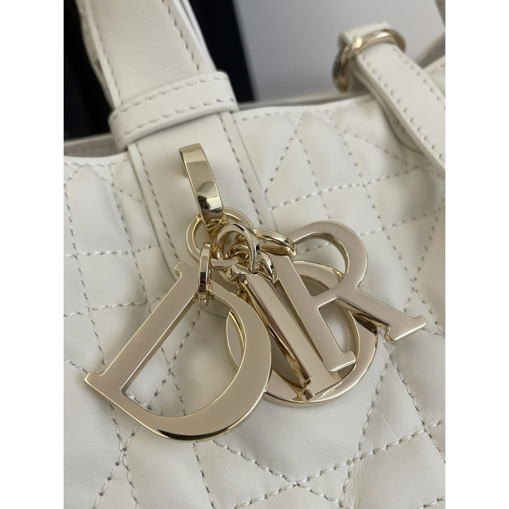 Dior Small Toujours Bag 23 x 14 x 12 cm Bags