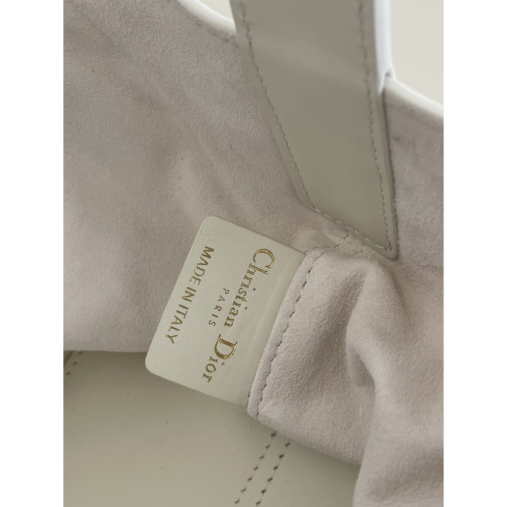 Dior Small Toujours Bag 23 x 14 x 12 cm Bags