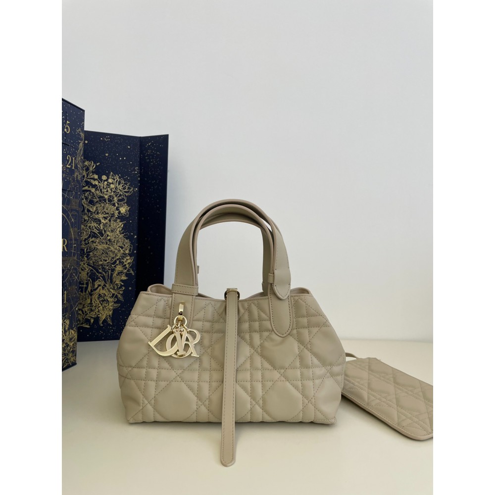 Dior Small Toujours Bag 23 x 14 x 12 cm Bags