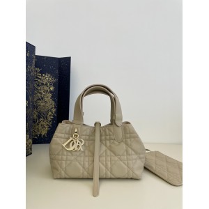 Dior Small Toujours Bag 23 x 14 x 12 cm Bags