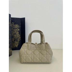 Dior Small Toujours Bag 23 x 14 x 12 cm Bags