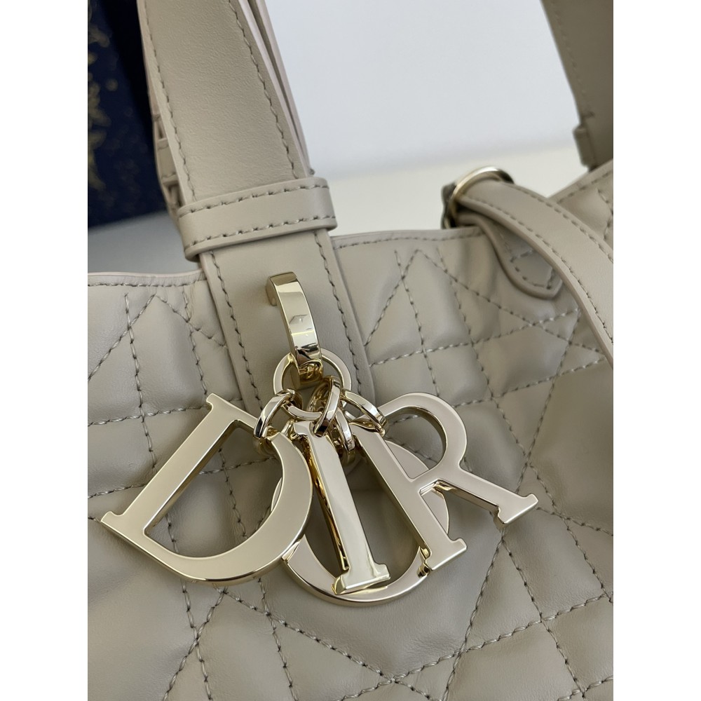 Dior Small Toujours Bag 23 x 14 x 12 cm Bags